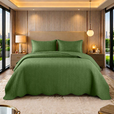 Luxury Embossed Bedspread Set with Matching Shams, Oversized Microfiber Coverlet, Elegant Quilted Bedding for All Bed Sizes