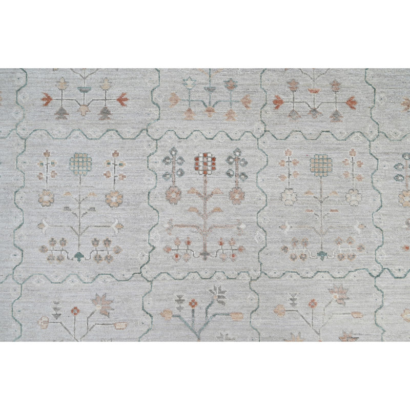 Hand Knotted Wool Area Rug in Cream