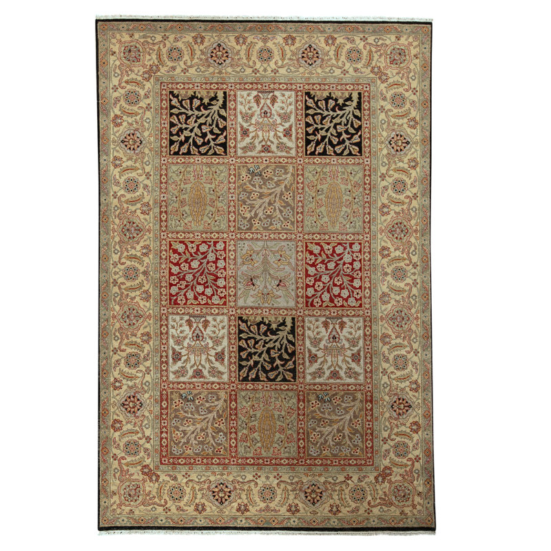 Tapis multicolore et ivoire noué à la main de haute qualité
