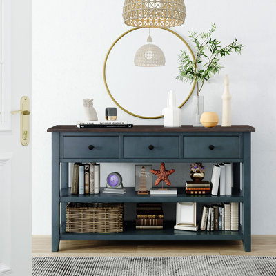 Console rétro avec deux tablettes ouvertes