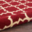 Tapis rouge à motif géométrique Hankinson Prague-24109263