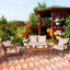 Ensemble de conversation de patio pour 4 personnes en bois d'acacia Dameika avec coussins-1291763390-1289839107