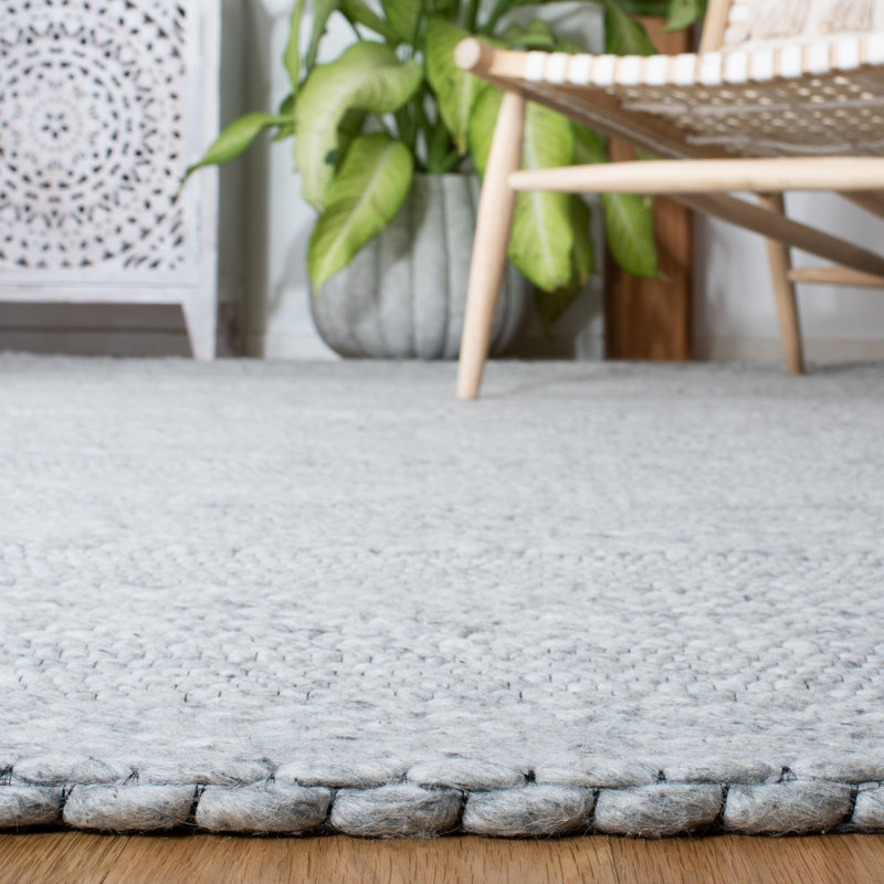 Elegant Handwoven Marbella 7' Square Gray Geometric Wool-Blend Rug