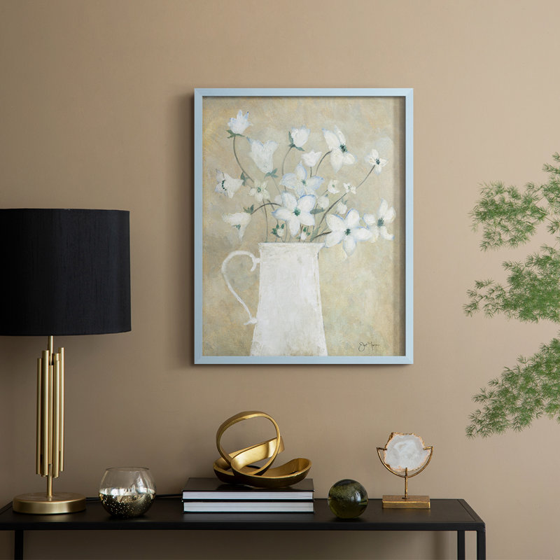 Delicate Bouquet II, reproduction encadrée - bois massif, Bleu, H 15 po x l 12 po