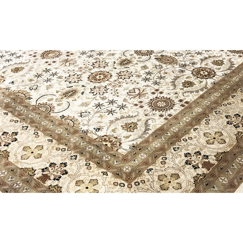 One-of-a-Kind Hand-Knotted High-Quality Ivory/Beige/Gray Area Rug