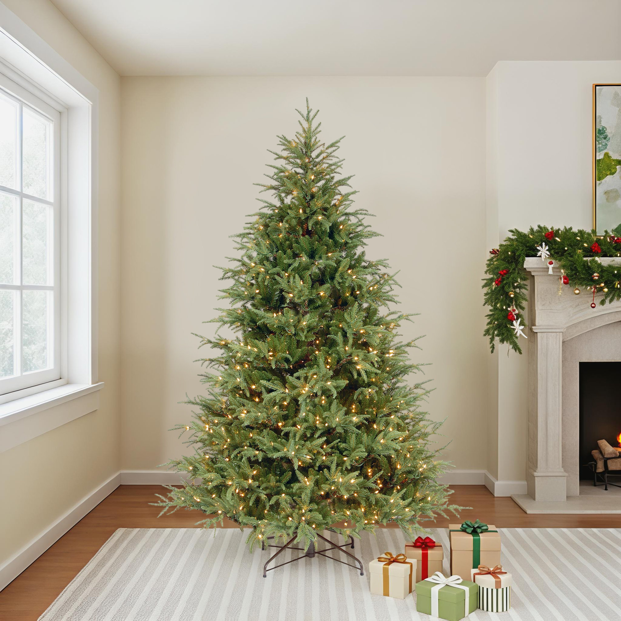Frasier Grande Tree with Clear Lights, 7.5'