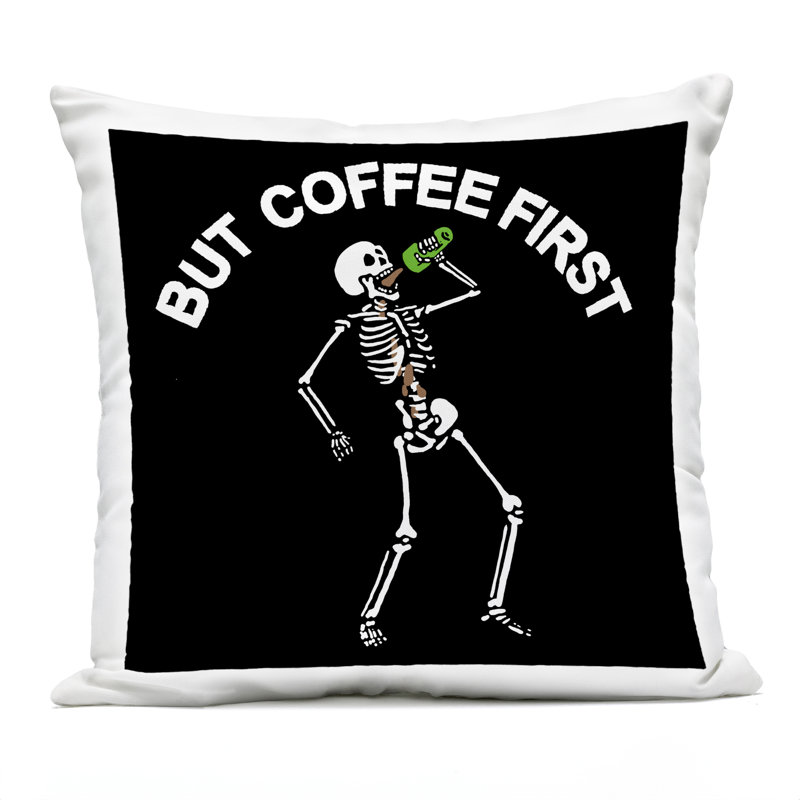 Conception de coussin d'extérieur imprimé «But Coffee First Skeleton» par Jedco Brands, Inc.