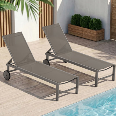 Chaise longue d'extérieur en métal Arlenne