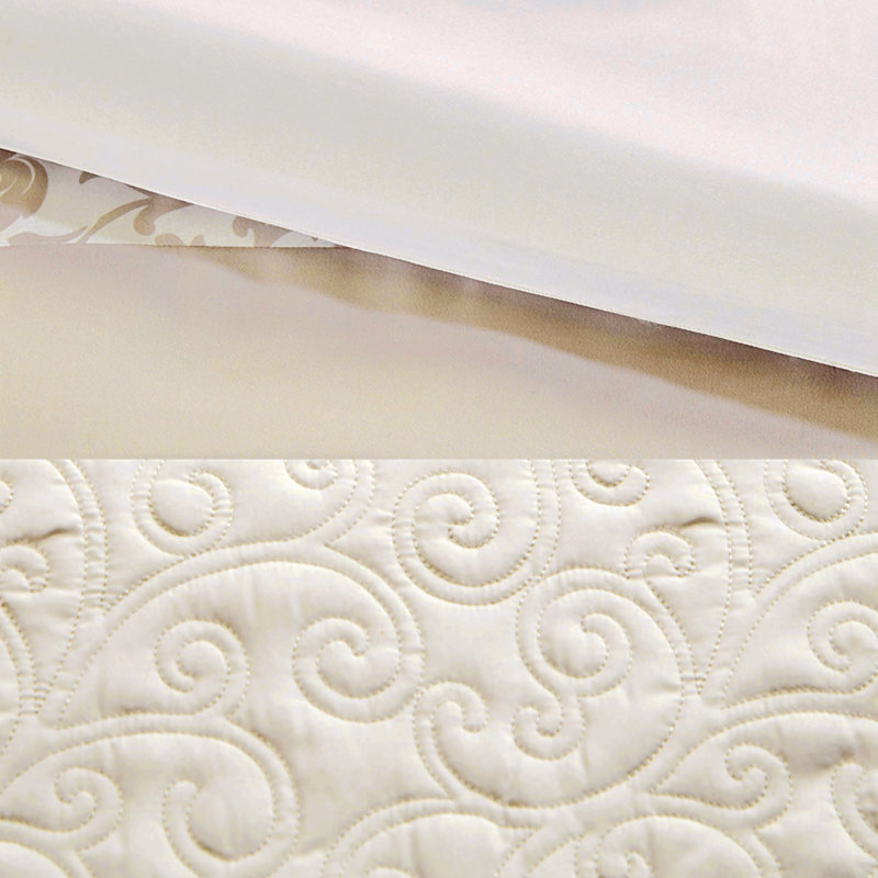 Polyester Comforter, Neutral Floral, Queen Comforter + 4 Pillowcases