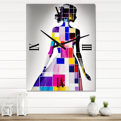 Silhouette d'une robe cubiste II - horloge murale femme moderne