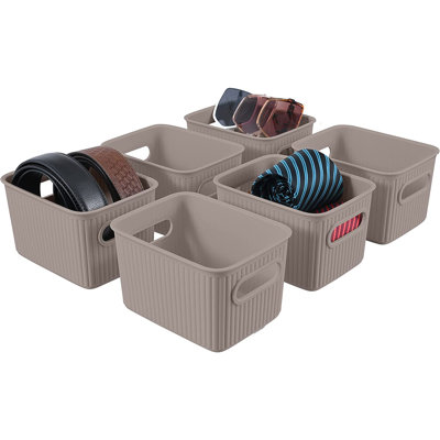 Ribbed Plastic Basket Set