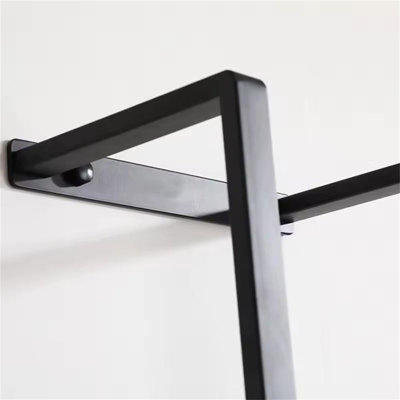 1 Wall Towel Bar