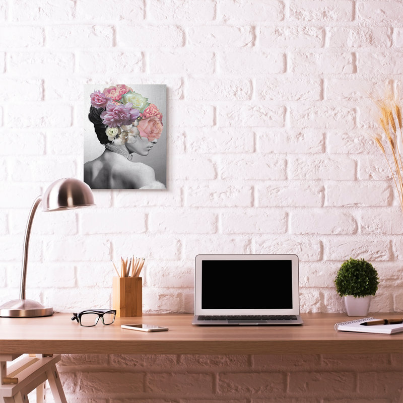 «Fashion Model Profile Flower Pink Grey Collage Design», impression, Toile tendue, H 20 po x l 16 po