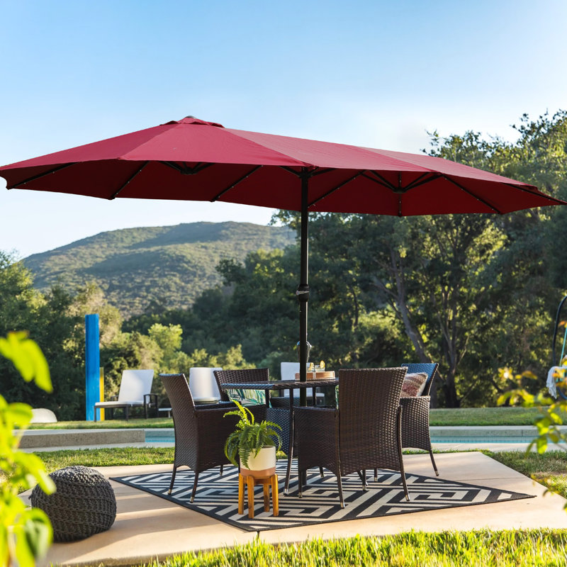 Parasol de patio extérieur double 15X9pi avec base - rouge. Très grand abat-jour pour la cour, la plage. Auvent, construction, manivelle facile, fonction d'évent et espaces. Conception en acier