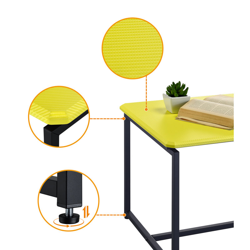 Ensemble de 3 tables basses et tables de bout