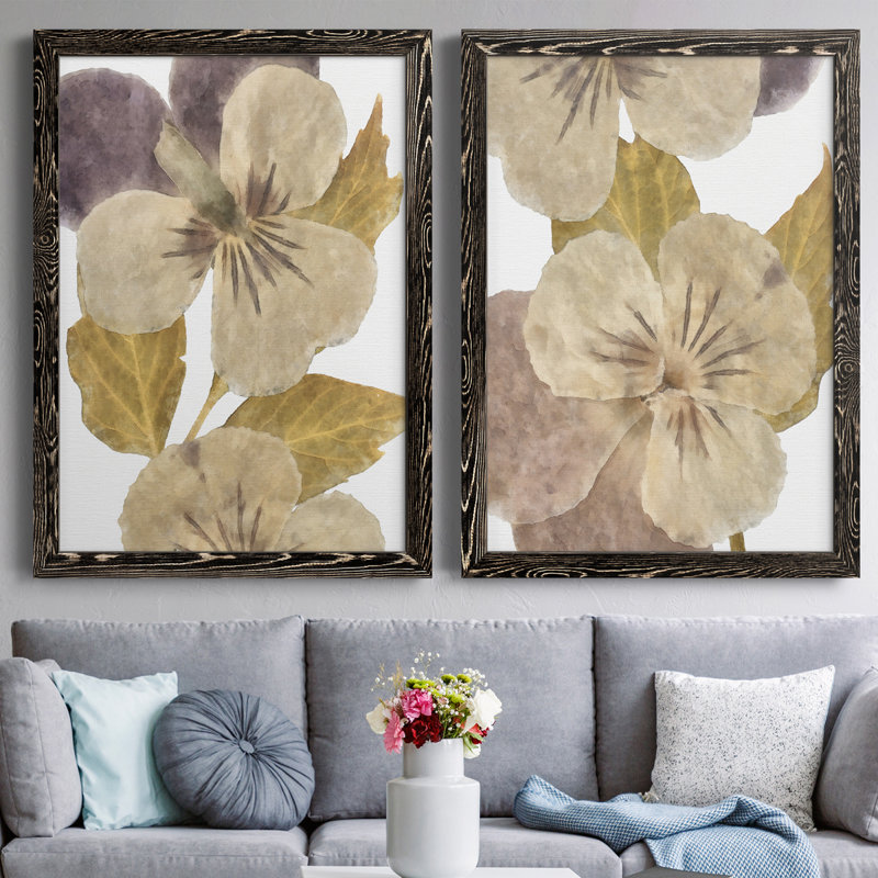 «Neutral Pansy I», toile encadrée de qualité supérieure - prête à être accrochée, H 43,5 po x l 31,5 po x P 1 po