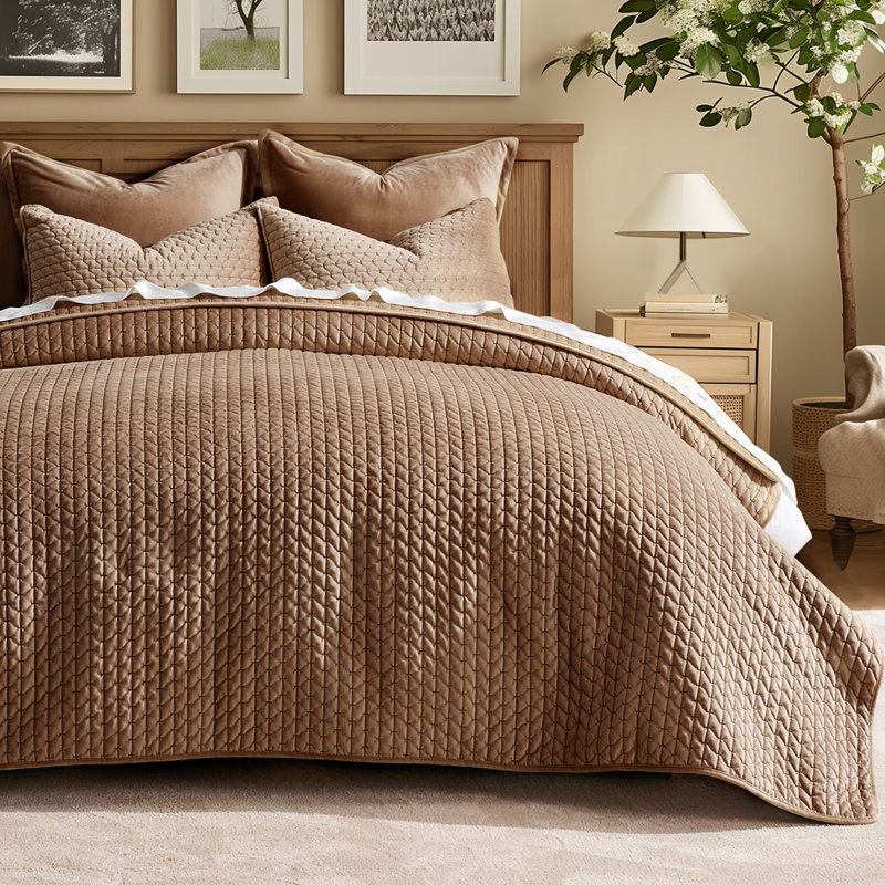 Cross-Stitch Velvet Quilt Set 3 Pieces, King, Tobacco Brown