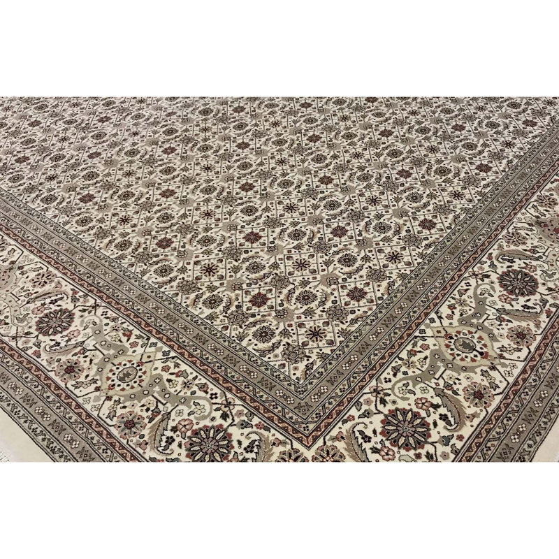 Tapis ivoire et ivoire noué à la main de haute qualité