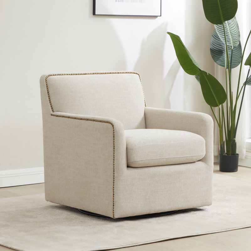 Fauteuil d'appoint pivotant avec garniture cloutée Tolland, Sable