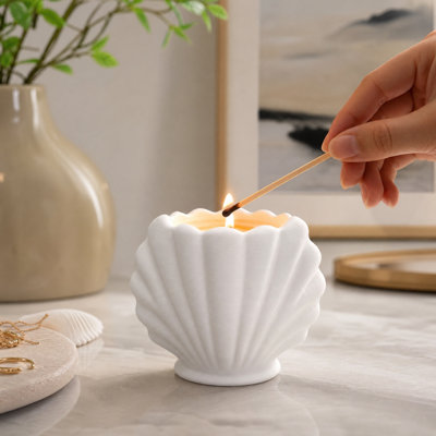 Bougeoir en plastique blanc mat en forme de coquillage, pour chandelle parfumée, style nautique, à poser sur une table ou dans une salle de bain.