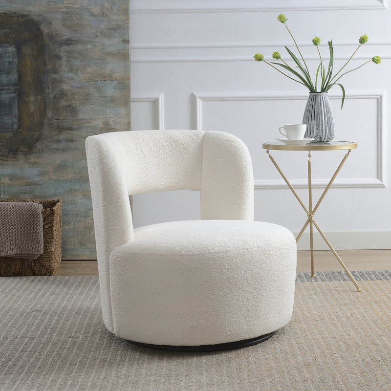 Chaise pivotante confortable avec tissu doux pour diverses pièces, rehaussant le style intérieur., Blanc cassé
