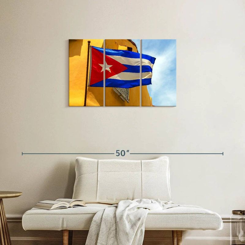 Borges Wavy Cuban Flag, 20" H x 33" W