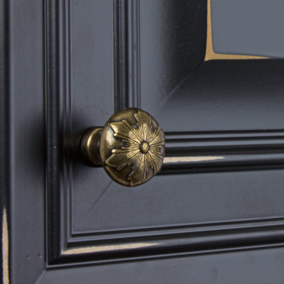 1 1/8" Diameter Round Knob