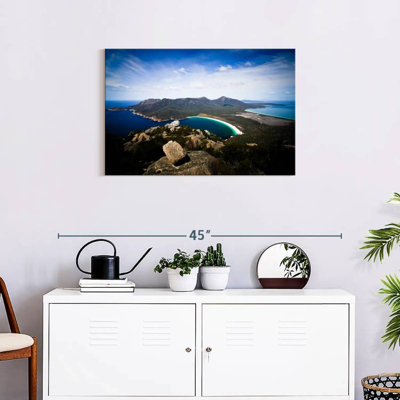 Gillard Coastal Wine Glass Bay
