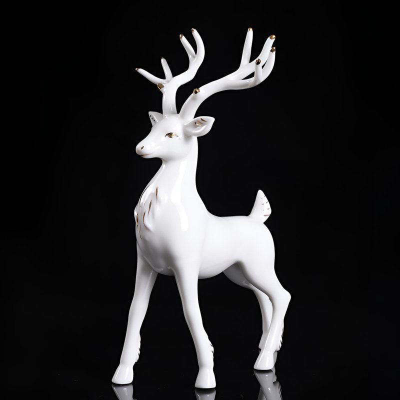 Délicat décor de cerf en céramique - œuvre d'art émaillée blanche intemporelle