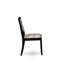 Ensemble de salle à manger 6 pièces comprenant une table et un banc avec plateau de style jacobéen vieilli et 4 chaises empilables revêtues d'un tissu polyester à motifs blancs et gris et finition noire brossée.-798549570