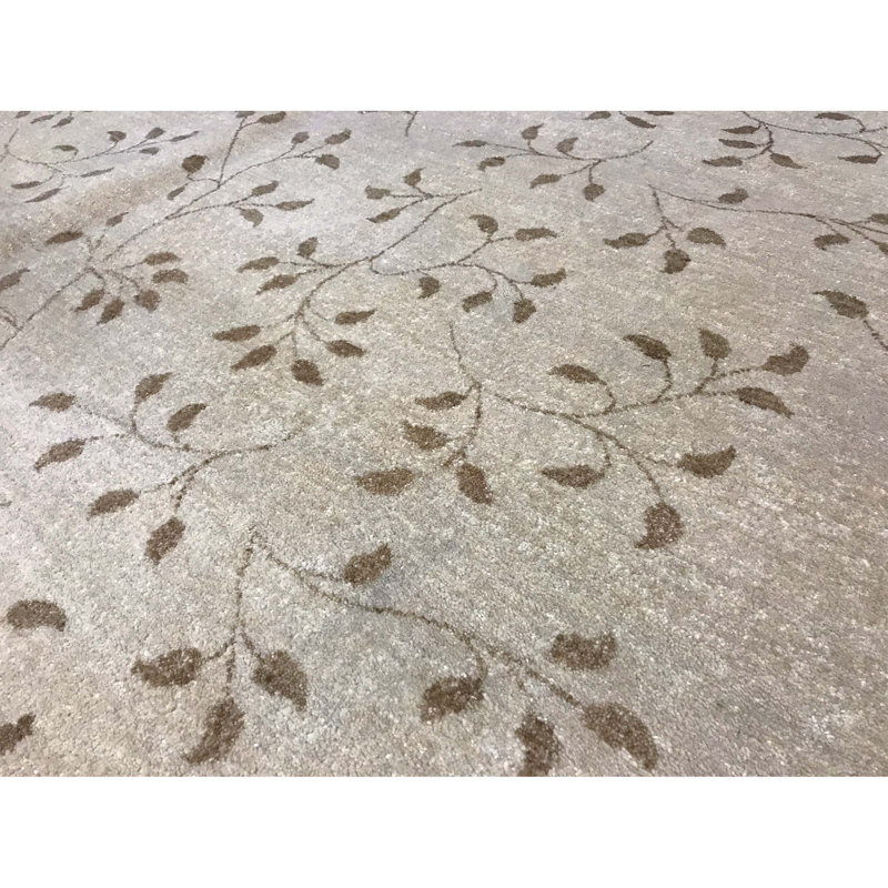Hand-Knotted High-Quality Beige Area Rug