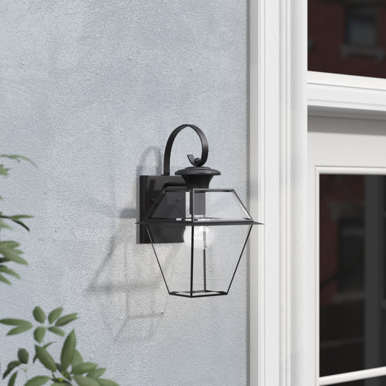 Lanterne Slim Brass Outdoor Wall Lamp