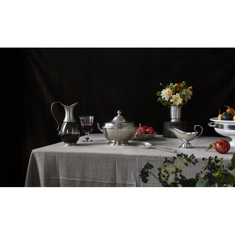 Convivio Round Centerpiece With Handles