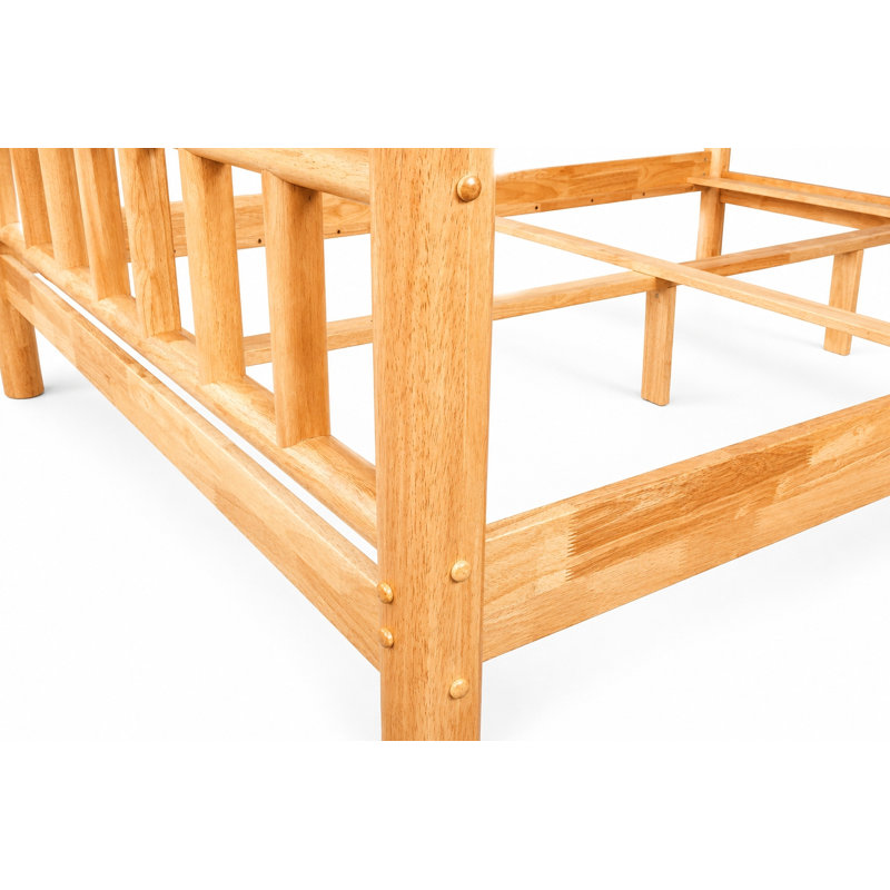 Lit standard en bois massif Cartha, Grand lit