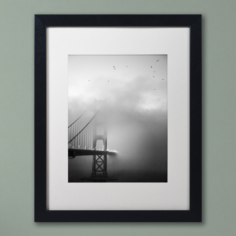 «Golden Gate and Birds», reproduction de photo sur toile encadrée en noir et blanc, H 20 po x l 16 po x P 0,5 po, Cadre noir