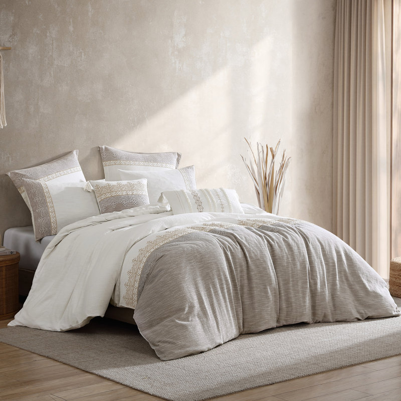 Preston 5 pc Comforter Set, Queen Comforter + 4 Additional Pieces