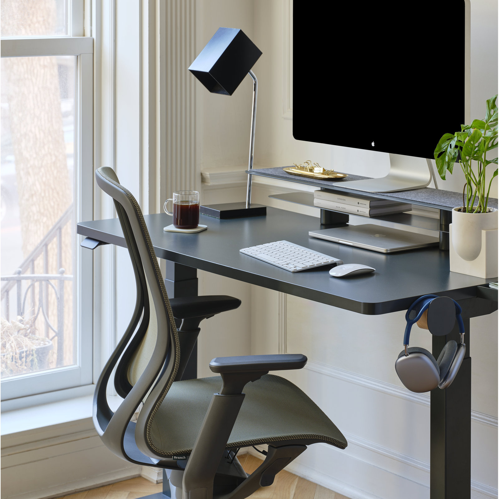 Aire Office Chair with Lumbar Support, Hunter