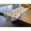 Chemin de table pour jardin wispy marguerites-631894219