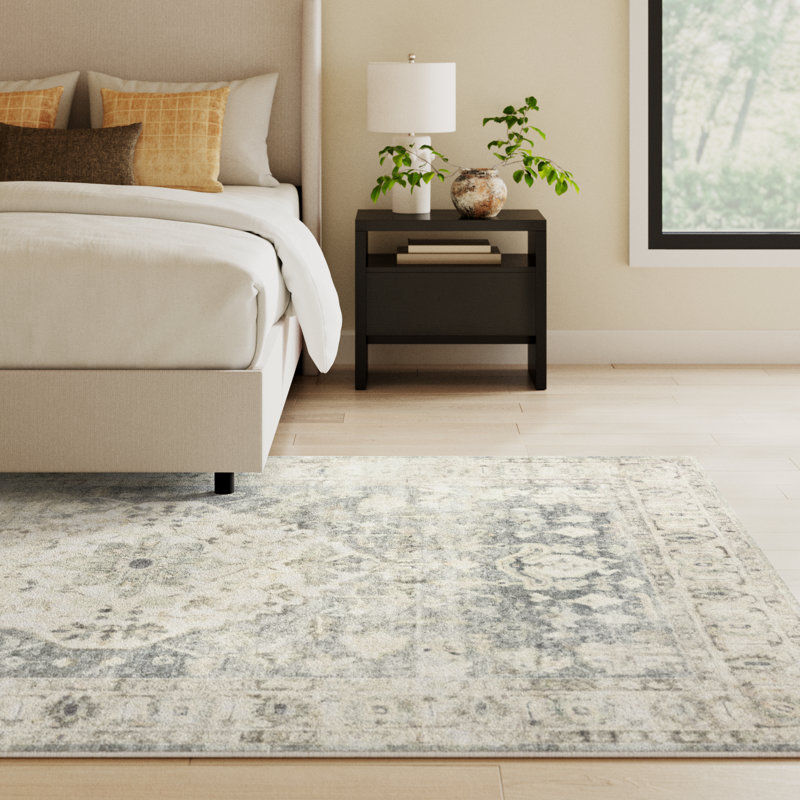 Sera Oriental Indoor Rug, Rectangle 7'6" x 9'6"