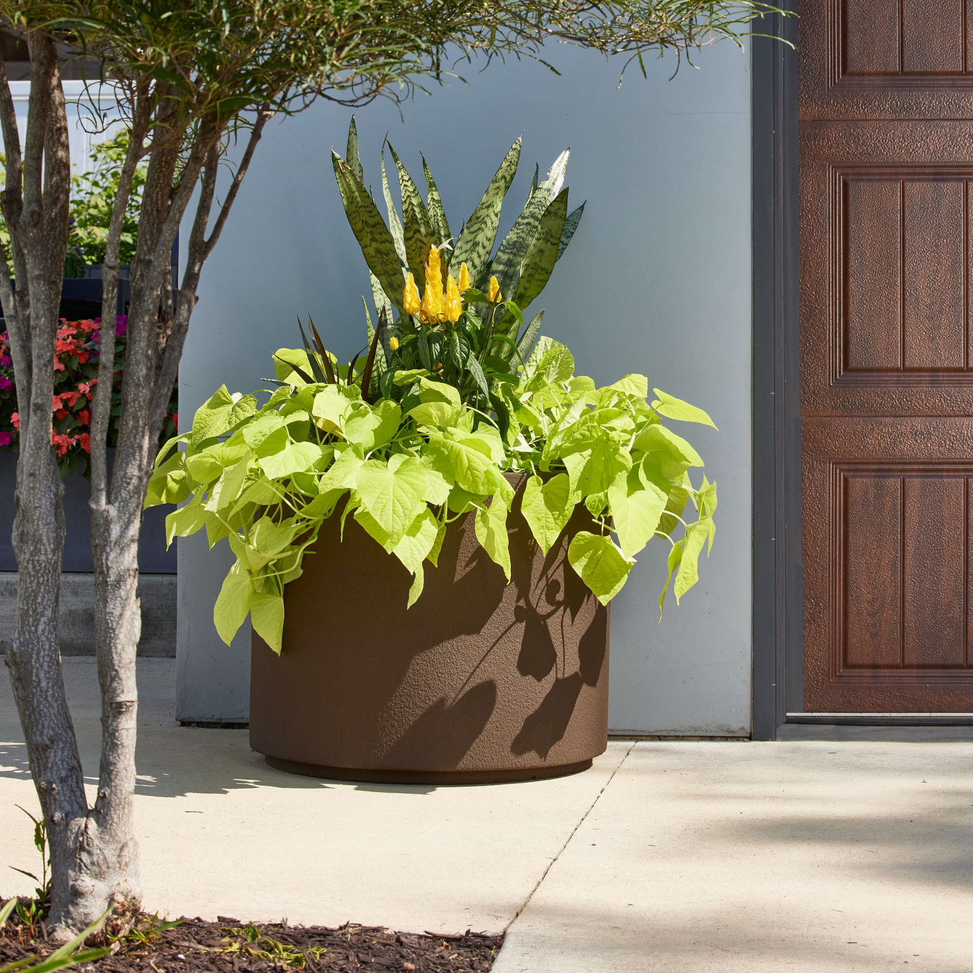 Gita Large Lightweight Outdoor 23" x 19" Round Planter Box, Chocolate Brown