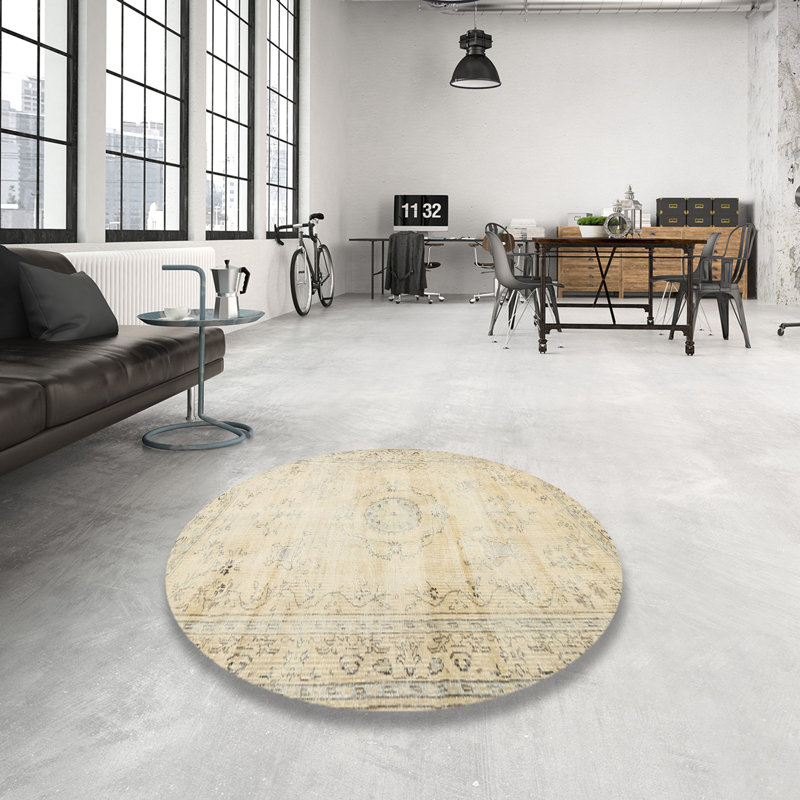 Cheenue Oriental Indoor Rug, Round 7'