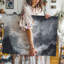 Toile solitaire avec dragon monochrome-643473444