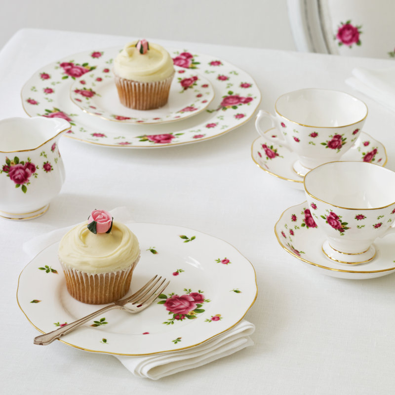 Royal Albert, New Country Roses White - 3 Piece Tea Set