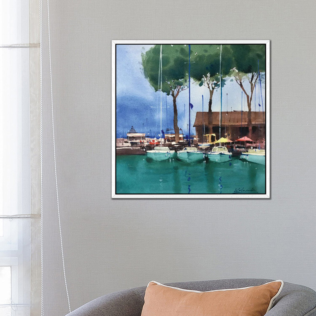 Yachten am Pier in Italien. Gardasee von Andrii Kovalyk - Galerie-verpackte Leinwand Giclée auf Leinwand