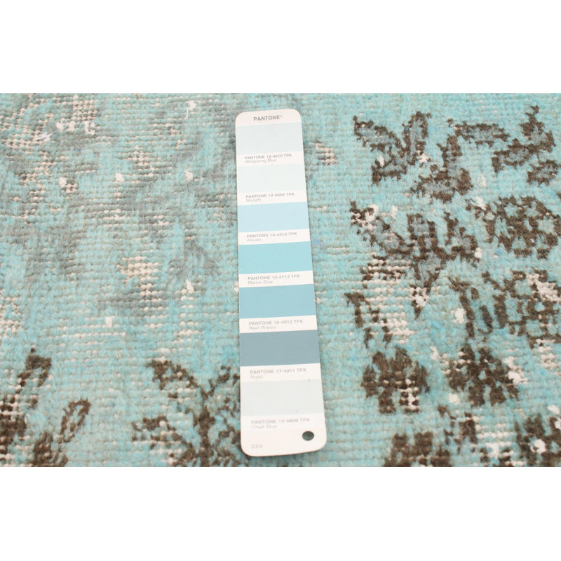 Tapis bleu ciel à transition de couleur 5 pi 7 po x 9 pi 8 po