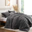 Ensemble d'édredon Fluffy 3 pièces - édredon en fausse fourrure ultra doux et chaud avec deux taies d'oreiller pour l'hiver-117192108-117192109