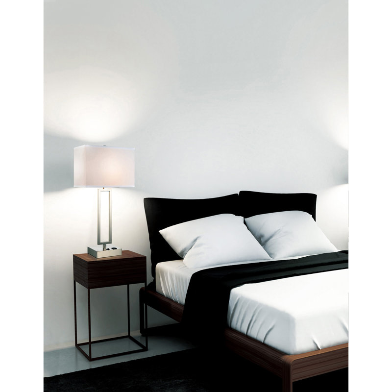 Lampe de table 1 lumière Strayer - Finition nickel satiné avec abat-jour en tissu crème