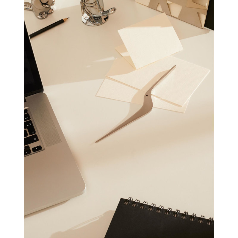 Uselen Paper Knife