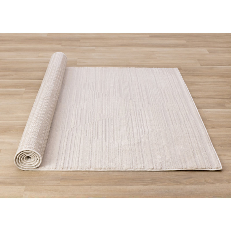 Tapis beige 5 pi x 8 pi
