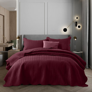 Modern & Contemporary Embossed Microfiber Quilted Coverlet Set